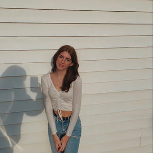 Meet your Posher, Ella